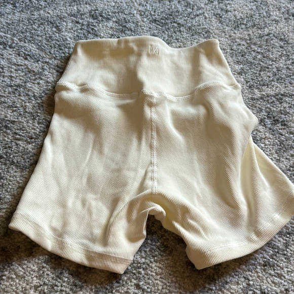 Monday Active Ribbed Shorts - Picture 3 of 3